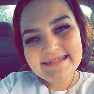 Meet your Posher, Cierra